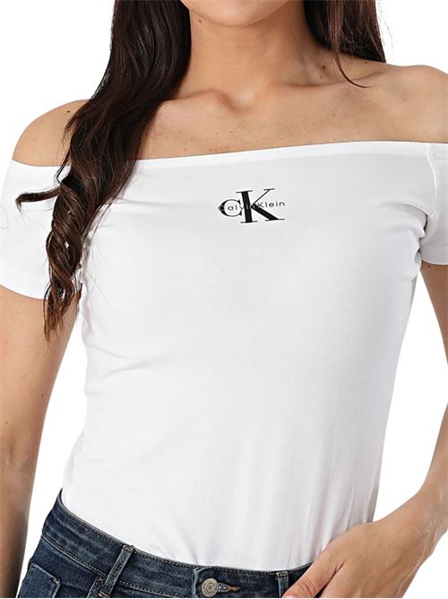T-shirt in cotone off-shoulder Calvin Klein Jeans | LV047C203GYAA